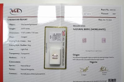 un certificat sur lequel figure l'image d'un diamant