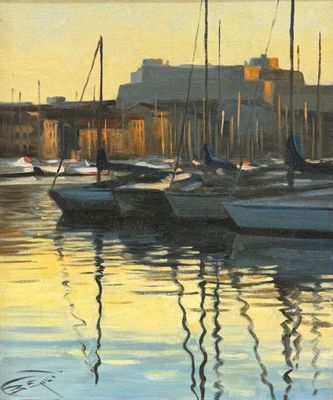 de nombreux bateaux qui restent dans l'eau