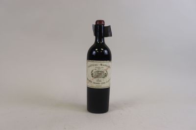 1 Bt Margaux 1er GCC Margaux 1926 re capsulé au Château, bou…