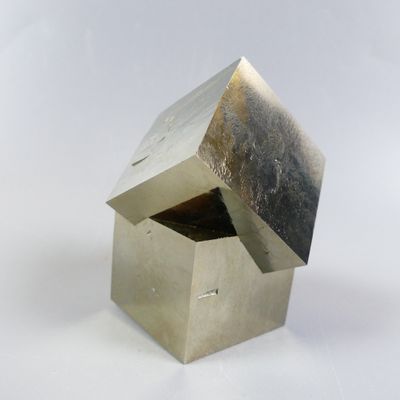 Minéraux de collection. Pyrite de Navajun, groupe naturel de…