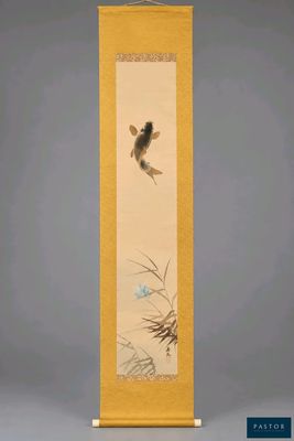 une peinture orientale représentant un oiseau survolant un étang