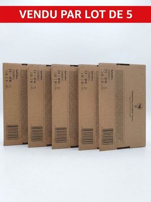 quatre cartons marron portant la mention « vendu par lot de 5 »