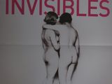 affiche de cinéma française du film « Les Invisibles », mettant en scène deux hommes nus