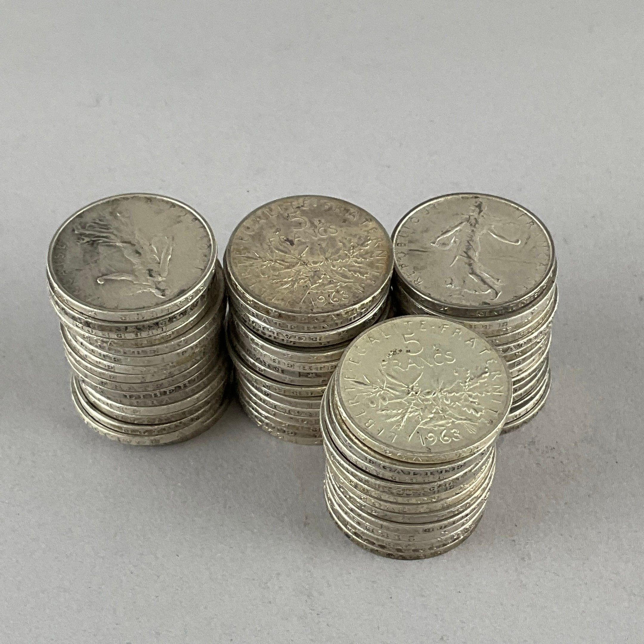 FRANCE, Ve République. 58 x 5 F argent type Semeuse 1963.