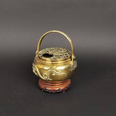 Japon, époque Meiji (1868-1912) Brûle-parfum en bronze doré … - Photo 1