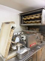 Une machine à pâtons SUBAL. (photo 2)