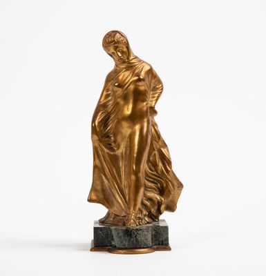 Ecole française XIX° Femme à l'Antique Sujet en bronze à pat…