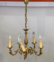 Paire de lustres en laiton à cinq bras de lumière, le fût à … (photo 6)