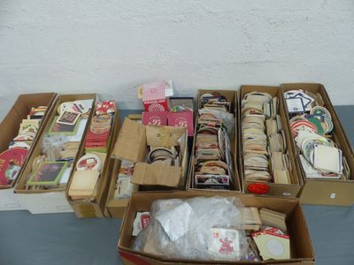 Un fort lot de SOUS-BOCKS, on joint des cartes téléphoniques…