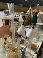 Lot de verreries, vases, soliflore, bougeoirs, opaline et di… (photo 4)