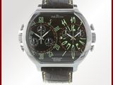 une photo d'une montre-bracelet au cadran noir