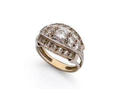une bague en or et diamant