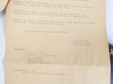 un document sur lequel figure l'image d'un avion