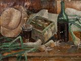 une nature morte représentant un chapeau et une bouteille