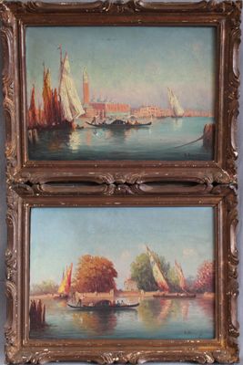 deux tableaux représentant des bateaux sur l'eau, avec une ville en arrière-plan