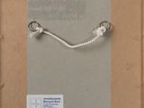 an image of a picture of a rope in a box