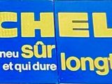 enseigne « Michelin » en français sur la façade d'un immeuble