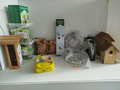 GROS LOT - BEST FOR BIRDS - Accessoires oisellerie et nourri…