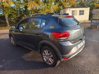 DACIA SANDERO STEPWAY CONFORT TCE 90-22 - Genre : VP - Carro… (photo 4)