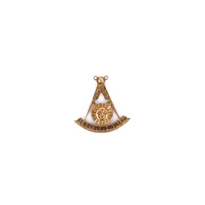 Pendentif maçonnique en or jaune ciselé 375‰ à motifs d'éque…