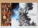 deux livres sont posés l'un à côté de l'autre sur une table