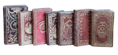 CALENDRIERS DE LA COUR. Ensemble 7 volumes.