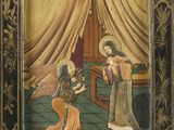 un vieux tableau représentant une femme et un enfant dans une pièce