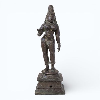 Inde, XIXe siècle Statuette en bronze, représentant la divin… - Photo 1