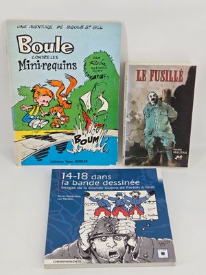 Trois livres sont posés sur une surface blanche ; l'un d'entre eux comporte l'image d'un monstre et l'autre