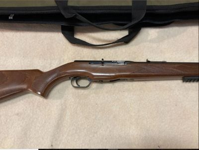 Carabine MANUFRANCE, REINA 446, Cal 22LR, n° de série : 0961…