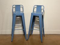 TOLIX. Paire de tabouret avec petit dossier bleu clair H.
