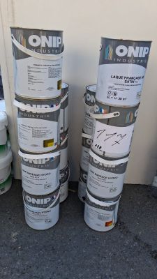 Lot de 11 pots de peinture de la marque Onip Industrie, Laqu…