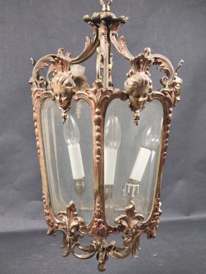 Lanterne hexagonale en bronze et verre à décor de mascarons … - Photo 1