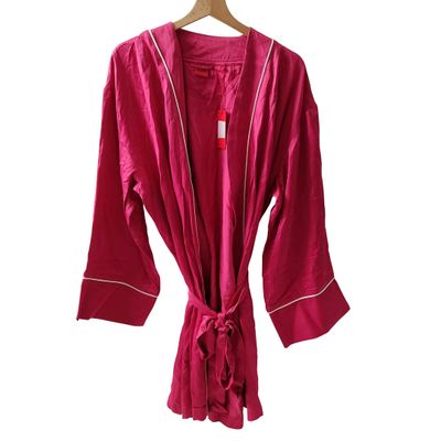 Kimono HUGO, T.M - NEUF - Ce lot chez vous partout en France…