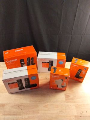Lot de 5 articles Gigaset: 2 téléphone AS690