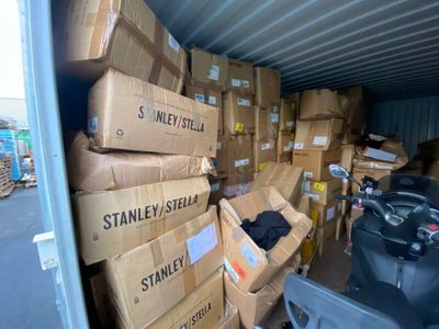 STOCKS comprenant : - Photo 1