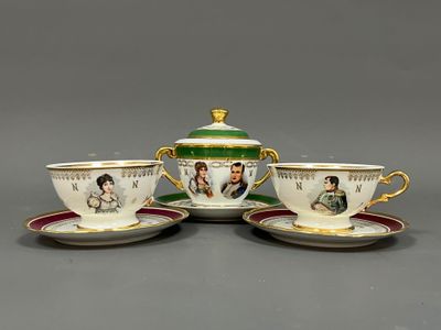 FD CHAUVIGNY Partie de service à décor de Napoléon et Joséph… - Photo 1