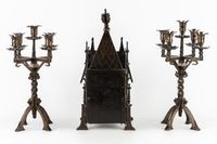 Ensemble de cheminée de style néo-gothique en trois pièces, … (photo 4)