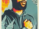 une affiche représentant un homme barbu portant un sweat à capuche
