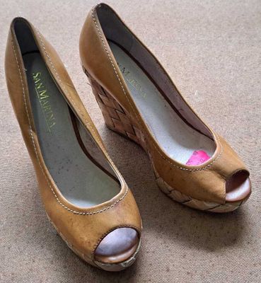 70 / Paire de chaussures - SAN MARINA - Pointure 38 //…