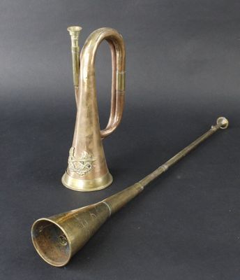 Petit clairon militaire en cuivre et laiton - Photo 1