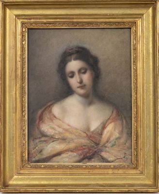 portrait d'une femme portant un châle jaune, encadré d'un cadre doré