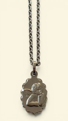 collier plaqué argent orné d'un ange en argent suspendu à une chaîne en argent
