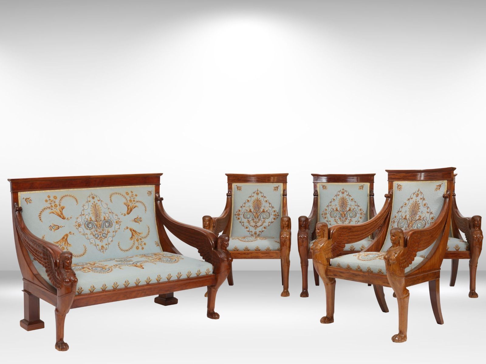 Objets d'art & Curiosités