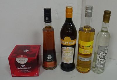 Lot de 5 bts : Liqueur banane. Vedrenne + Vermouth ambré Noi…