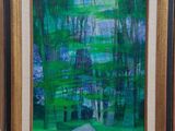 une peinture à l'huile représentant une route dans une forêt parsemée d'arbres verts