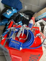 Une rallonge pour pompe à enduit AIRLESS GRACO et deux pisto…