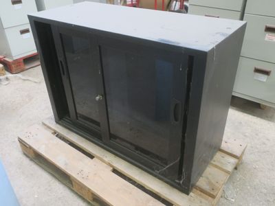 Bahut bas métal noir porte vitrée 100x42xh71, Mise à prix 30 - Photo 1