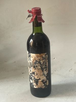 1 bouteille Château CANON 1975
