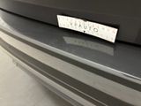 a sticker on the bumper of a car that says vaunto